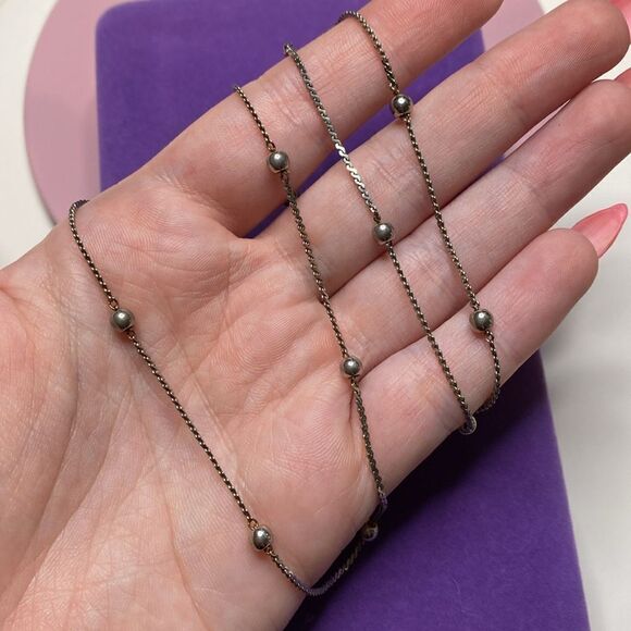 💛 Sterling Silver Plated Station Ball Necklace - Picture 3 of 5